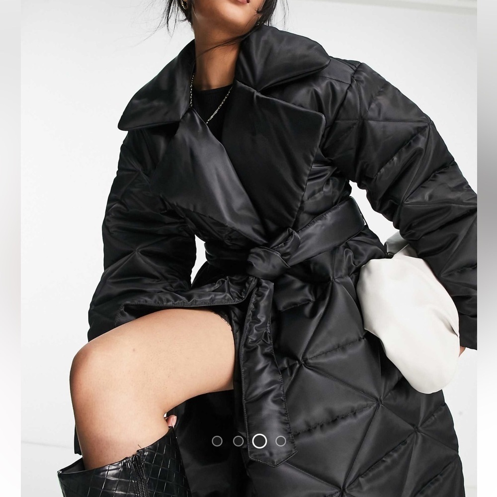 Oversized ASOS DESIGN nylon quilted maxi puffer coat in black - Picture 5 of 10